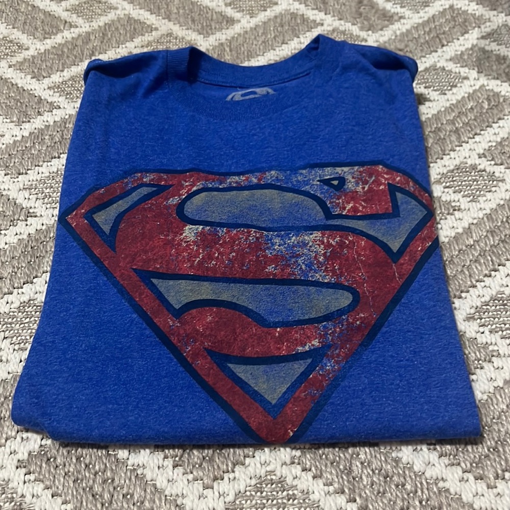 NWOT- Superman Men’s medium Tee